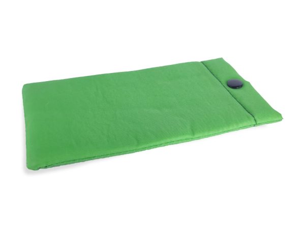 Bolsinha costurada em Nylon Verde
